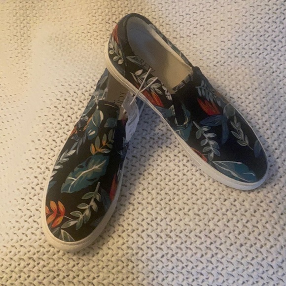 J Crew Slip on Sneakers-Tropical Print- NWT- Men’s size 9 Women’s size 10.5 - Picture 1 of 7